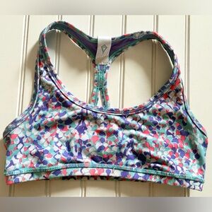 IVIVVA by LULULEMON girls size 10 reversible top